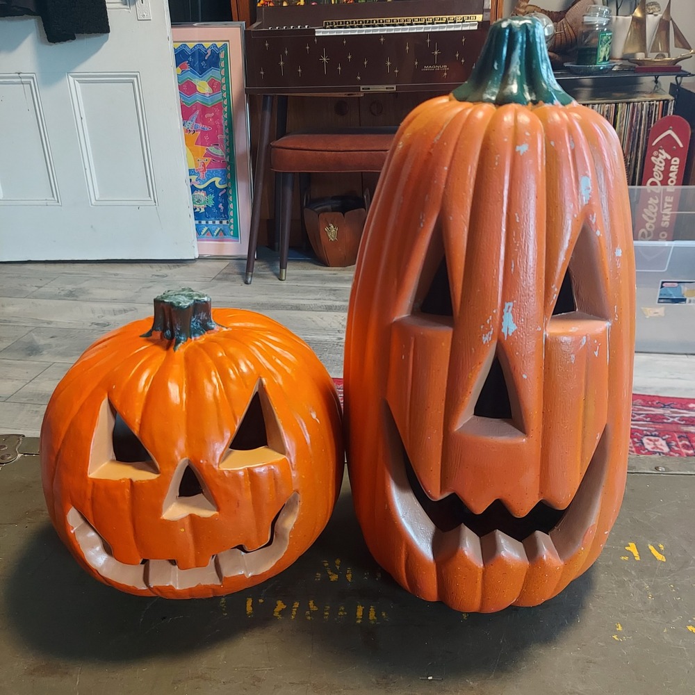 Vintage Style Halloween Jack O Lantern Pumpkin Blow Mold Set of 2 Orange 14" &8"